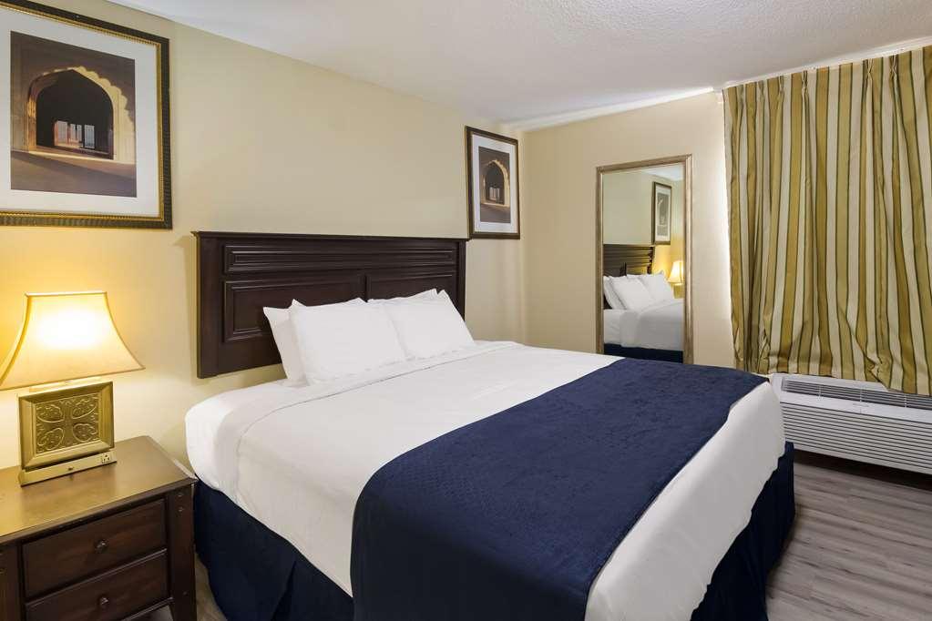 Rodeway Inn Houston North Greenspoint الغرفة الصورة